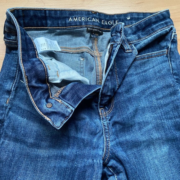 2 Pairs of American Eagle Jeans - Picture 13 of 16